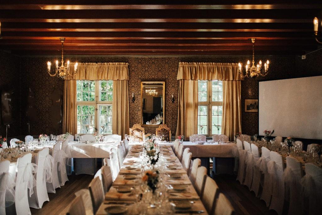 Flotte lokaler for en verdig minnestund.